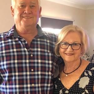 Meet your Posher, Dennise